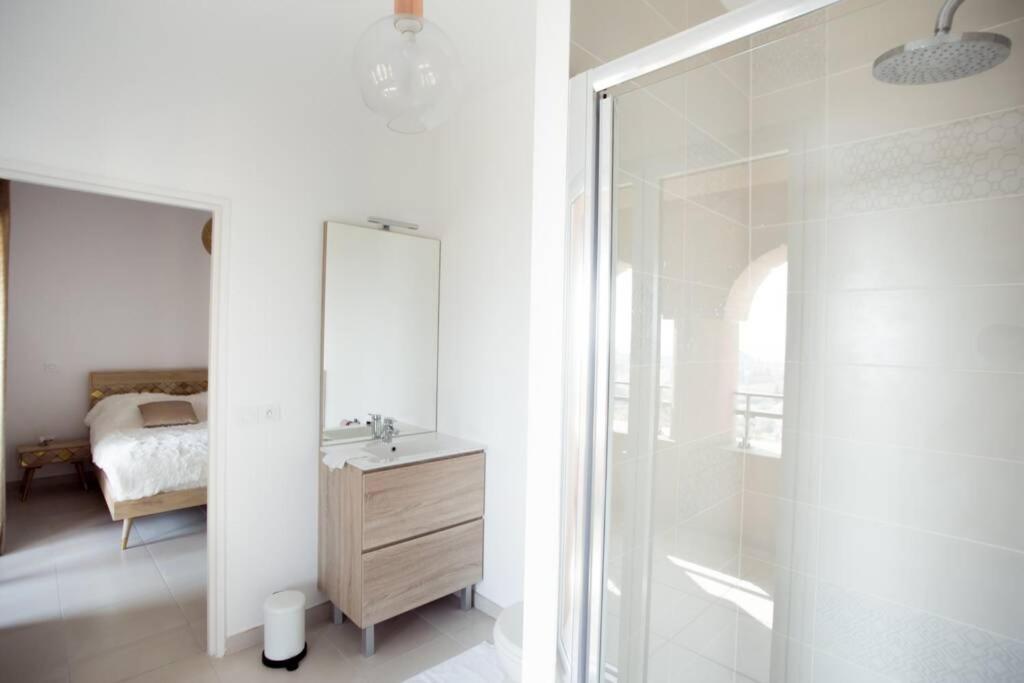 Magnifique Appartement Avec Vue Imprenable La Londe-les-Maures ภายนอก รูปภาพ