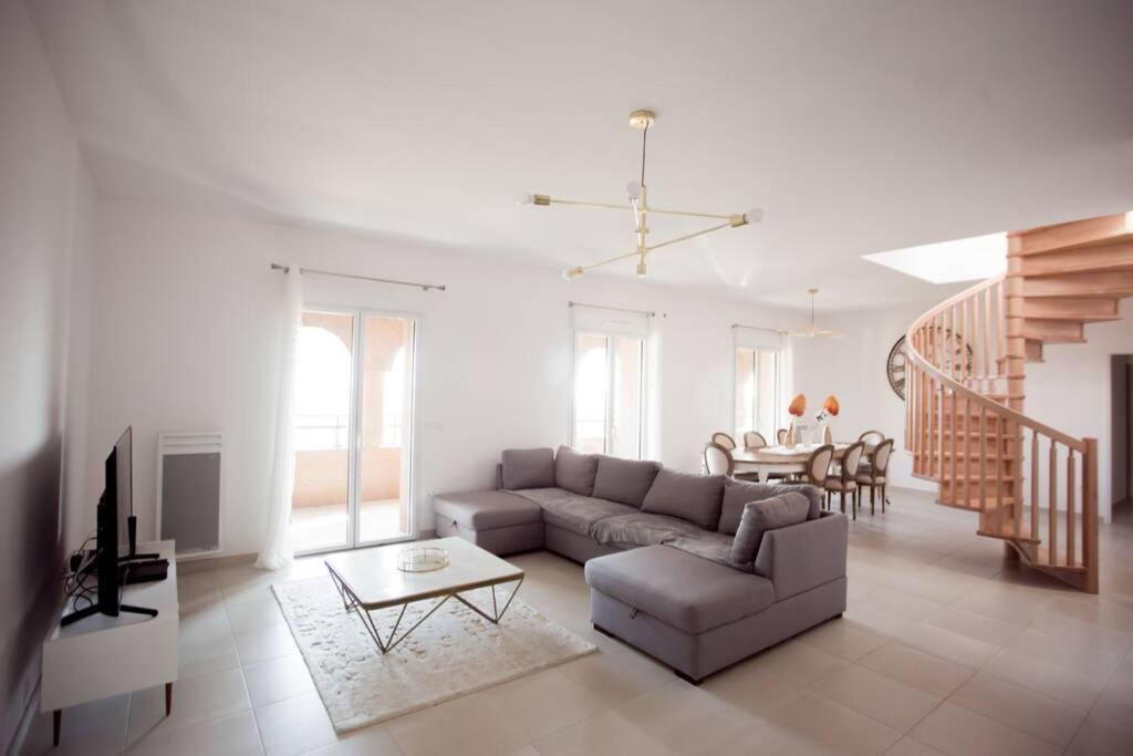 Magnifique Appartement Avec Vue Imprenable La Londe-les-Maures ภายนอก รูปภาพ