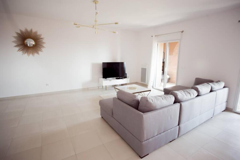 Magnifique Appartement Avec Vue Imprenable La Londe-les-Maures ภายนอก รูปภาพ