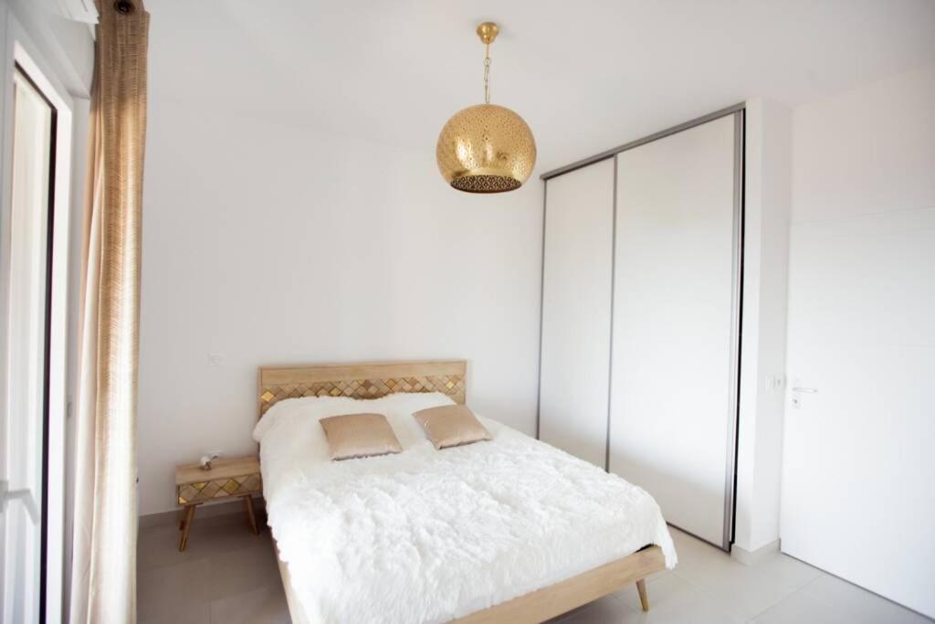 Magnifique Appartement Avec Vue Imprenable La Londe-les-Maures ภายนอก รูปภาพ